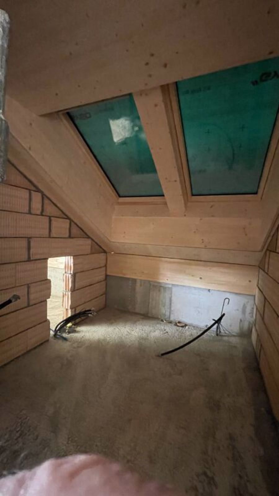 Snowfall Zen Lauinen Saas-Grund Neubau 2025 mit dem E-Skibus ohne Umsteigen zum Alpinexpress. Sichern Sie sich die letzte 4.5 Attikawohnung mit freier Sicht auf die Mischabelgruppe. - Bild 8