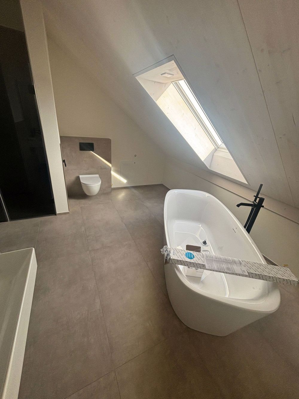 NEUBAU: XXL Doppel-Einfamilienhaus mit 194m2 NWF und grossem Garten - Bild 4