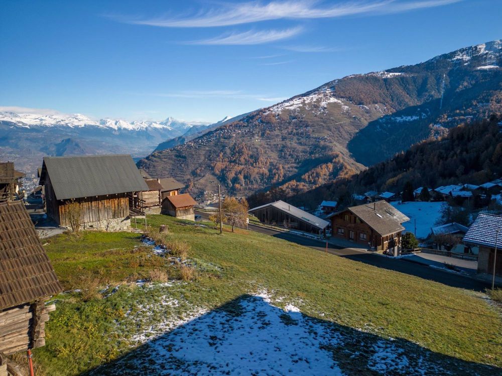 LETZTE VERFÜGBARE PARZELLE - Prachtvolle Villa auf dem Plan mit Aussicht - Bild 2