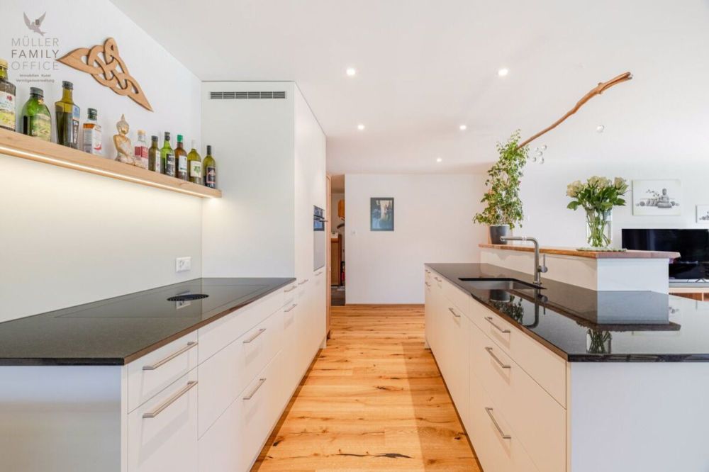 Stilvolle 3 1/2 Zimmer-Gartenwohnung (Erstwohnung) mit Einfamilienhaus-Charakter - Bild 4