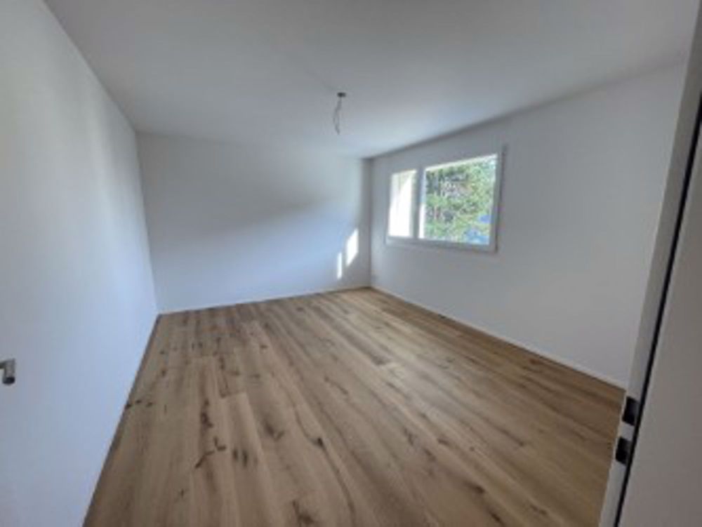 Grosszügige 4.5 Zimmerwohnung an ruhiger Lage in Kloten - Bild 9