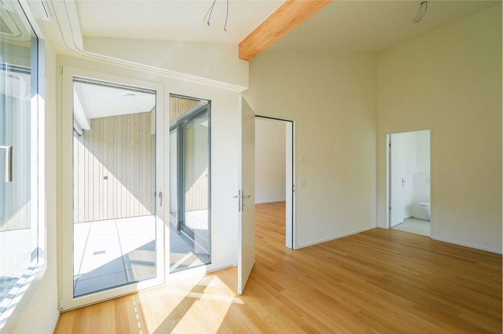 Nachhaltig + zentral wohnen: Noch eine bezugsbereite 4.5 Zimmer-Dachwohnung - Bild 10