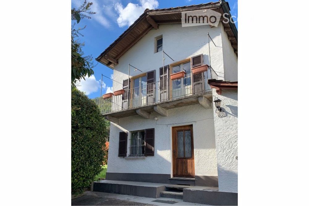 Typisches Tessiner Haus mit Garten, Baugrund und Parkplätzen - Bild 1