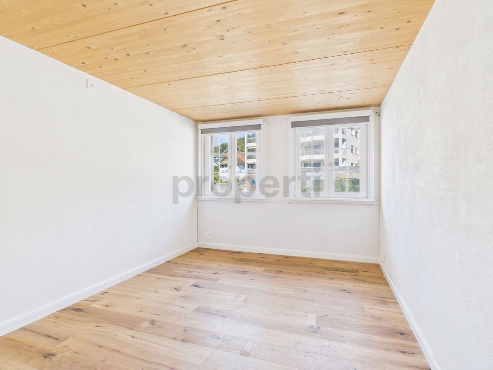 Neubau trifft ländliche Idylle 3.5-Zimmer-Wohnung mit historischem Flair - Bild 2