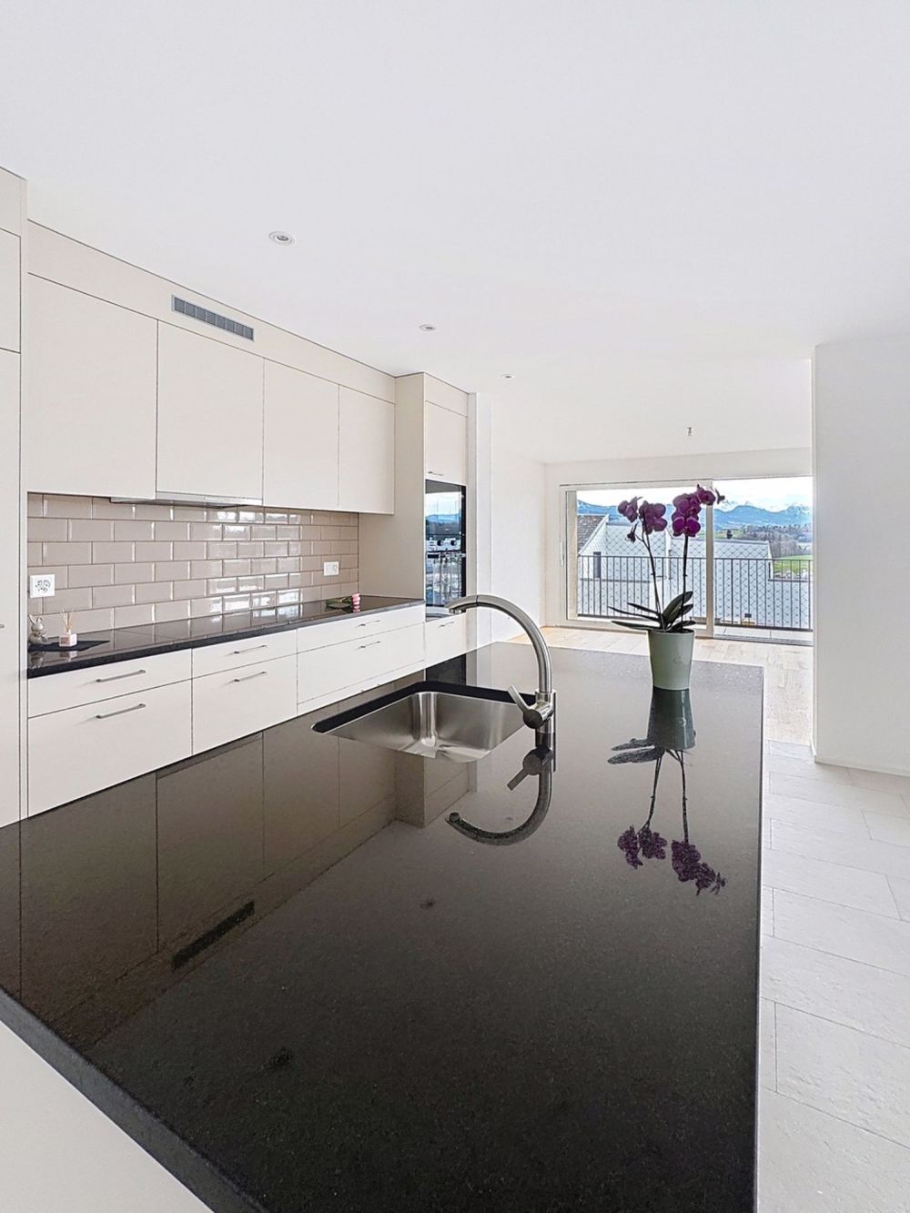 Magnifique 5.5 pièces de 148 m2 habitables sur palier privatif - Bild 3