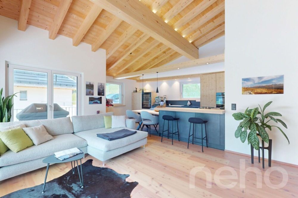 Moderne 4.5-Zimmer-Dachwohnung mit atemberaubender Aussicht in Rueras - Bild 7