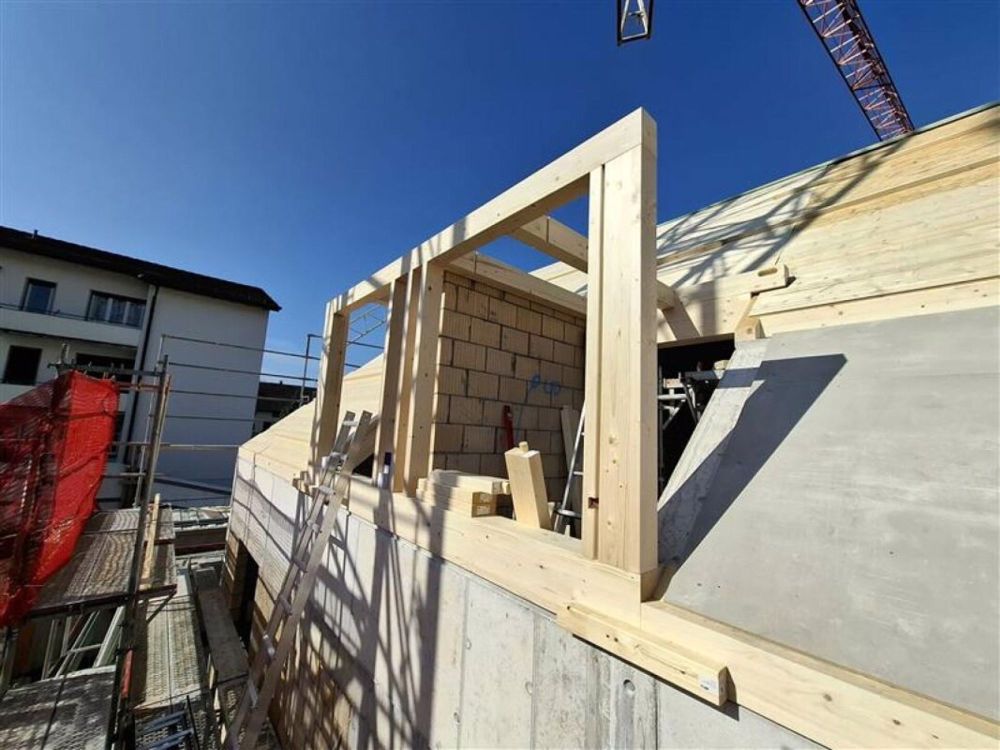 4 1/2-Zimmer-Wohnung im Dachgeschoss mit Balkon und Estrich - Bild 2