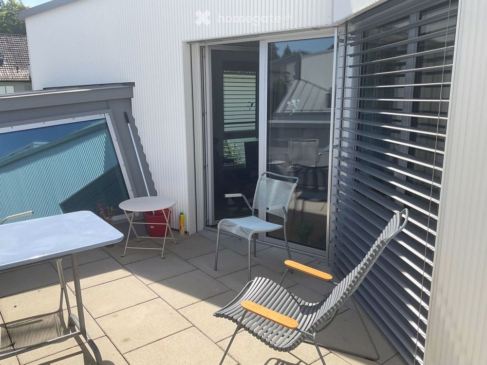 Moderne 2.5-Zimmer-Attikawohnung in Zollikerberg mit Terrasse und Garage - Bild 8