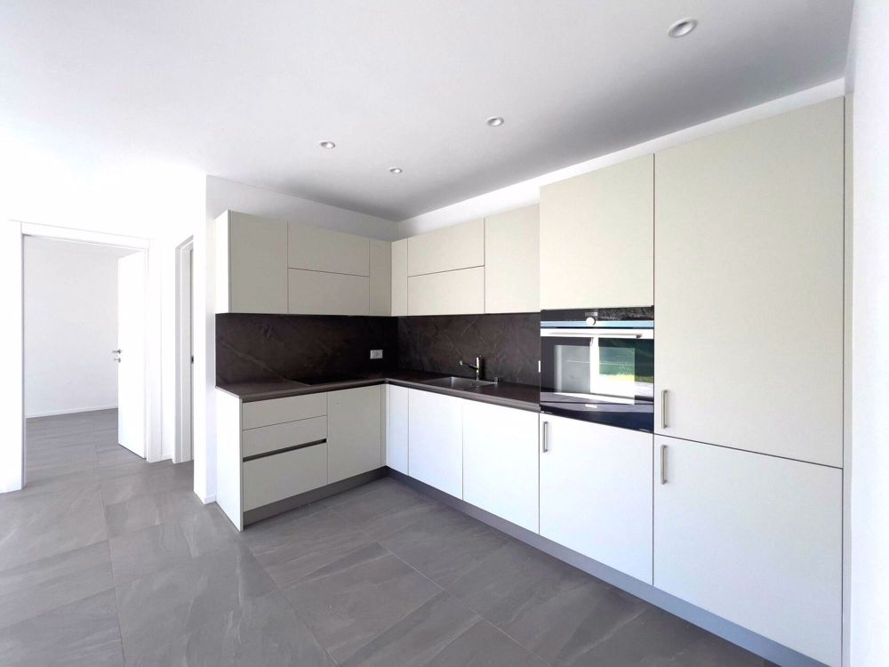 Wohnung 3.5 Zimmer in Caslano, Kanton TI - Modern, raffiniert und zentral - Image 3