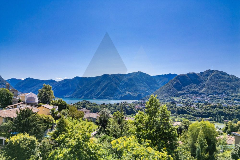 VILLA ULTIMATA IMMERSA NEL VERDE CON VISTA PANORAMICA - Bild 2