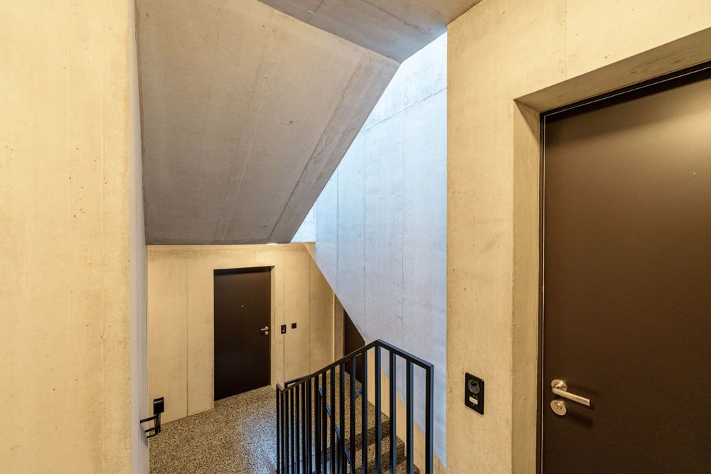 AUSSERGEWÖHNLICHER WOHNRAUM IN ZEITGENÖSSISCHER ARCHITEKTUR - Bild 13