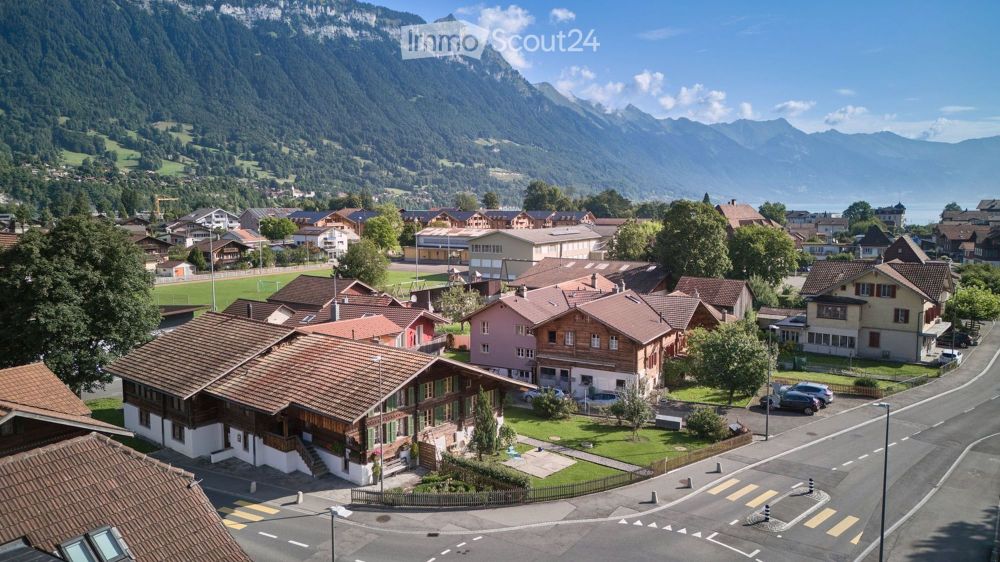 Neubauwohnung in totalsaniertem Bijou - Bild 12