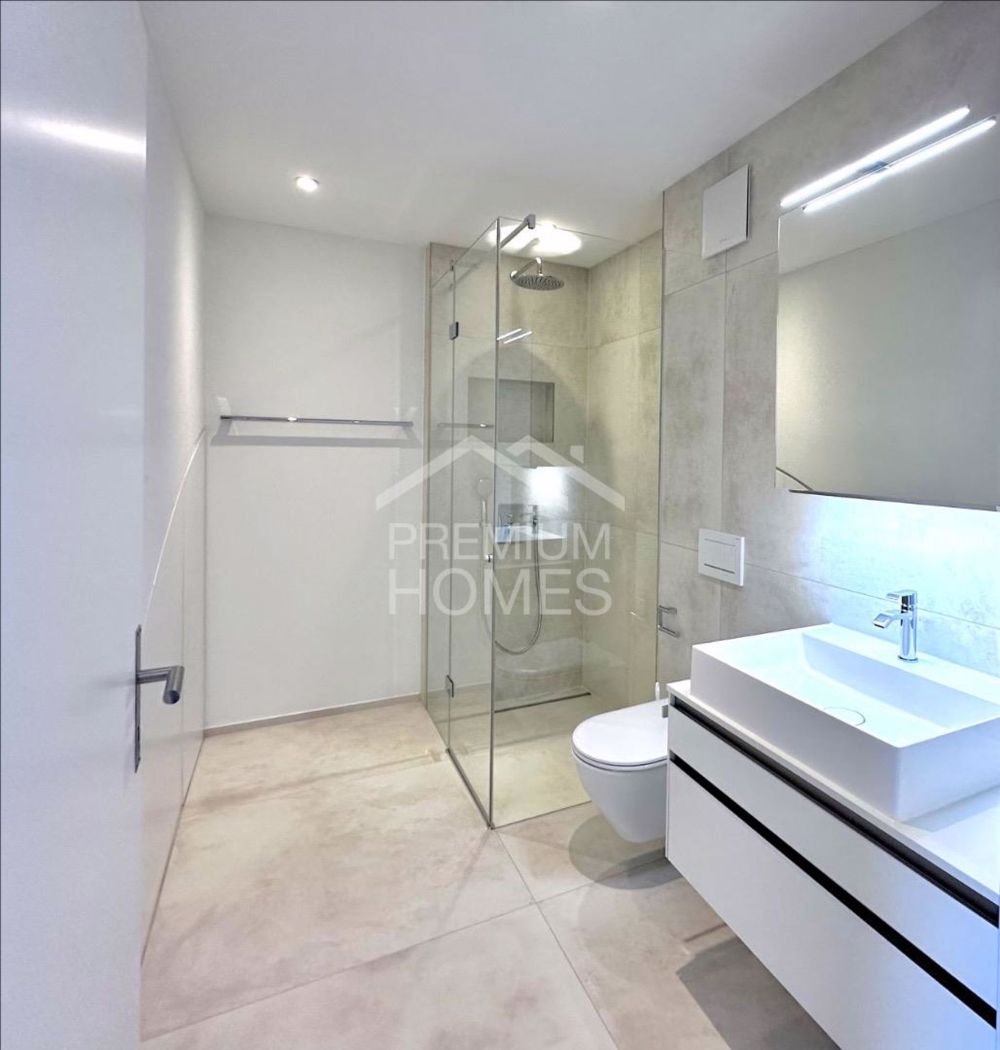 Elegante Dachwohnung mit Galerie - Einzugsbereit! - Bild 8