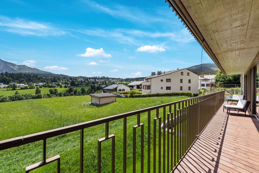 Flims: 3.5-Zimmer-Wohnung mit Raumgefühl, Ruhe und Berglandschaft - EN797_Aussicht