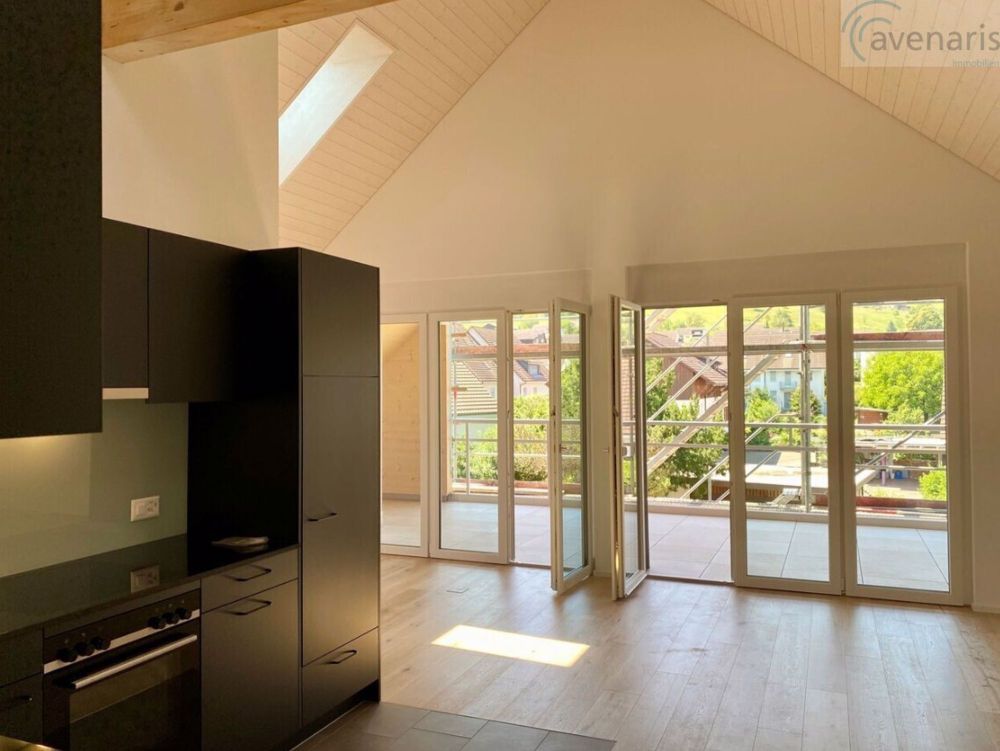 Traumhafte 4.5-Zimmer-Dachwohnung mit Weitblick - exklusives Wohnen - Bild 1