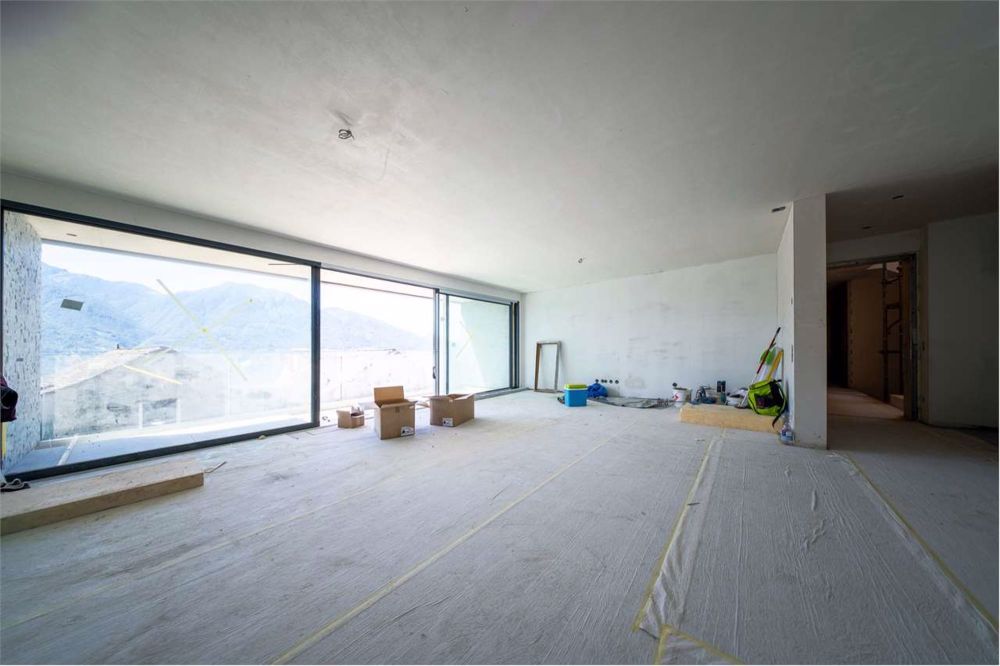 3,5-Zimmer-Wohnung mit Garten NEU Minusio Seeblick - Bild 10