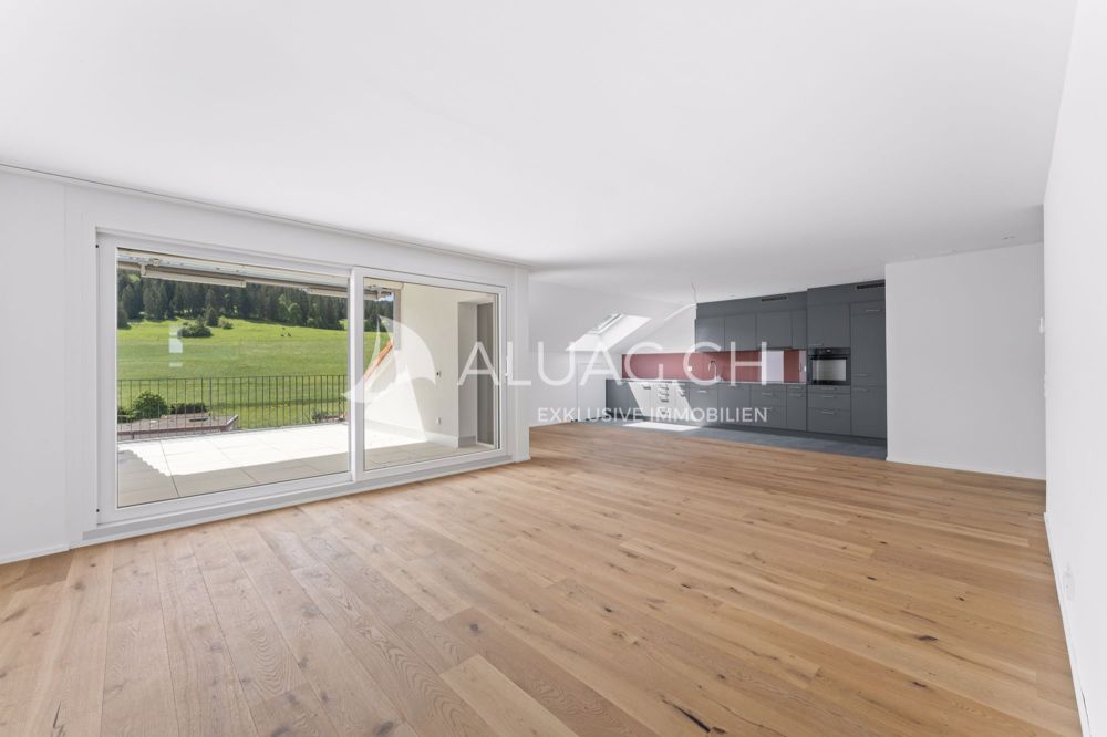 ELEGANTE 4.5 ZIMMER MIT NATURBLICK - Titelbild