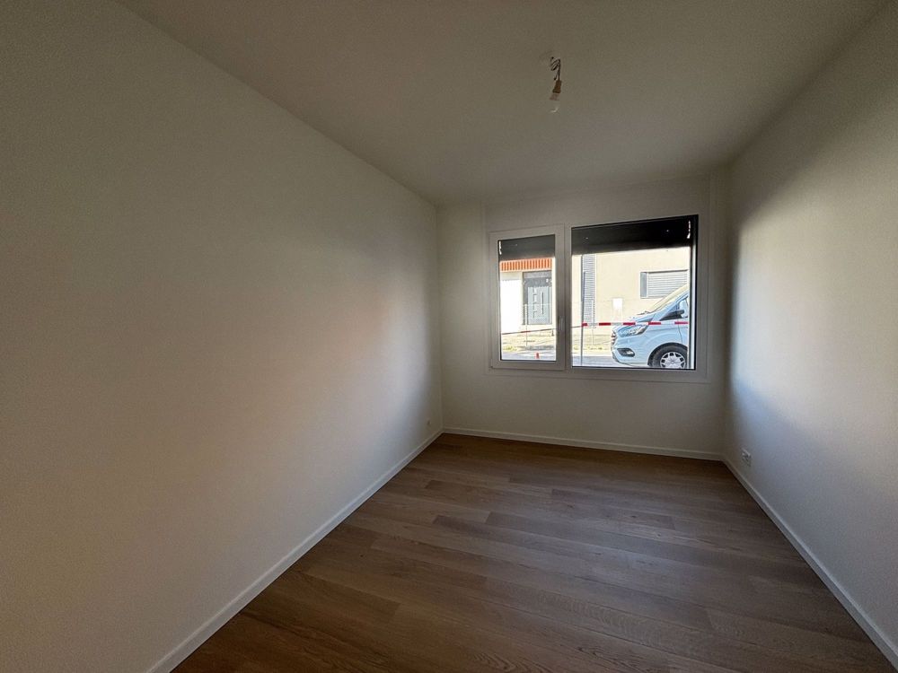 Thônex : Appartement de 4 pièces avec jardin - Bild 9