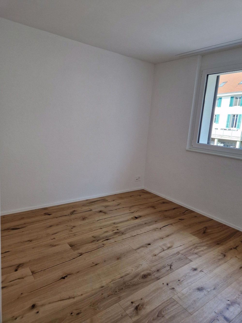 3.5 Zimmer Eigentumswohnung an zentraler Lage mit Blick Richtung Hüttwilersee - Bild 8