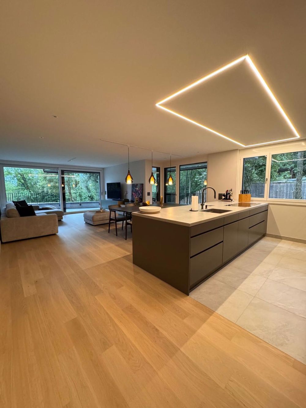 WOHNEN IM SONNENPARADIES VON SENNWALD EIN HAUCH VOM TICINO - Bild 2