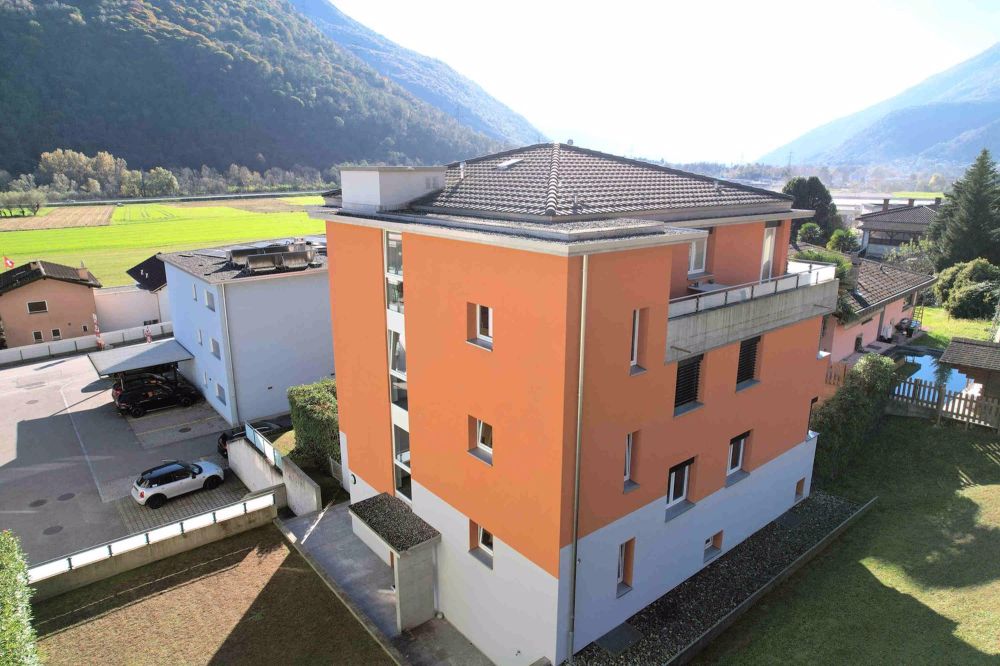 Elegante appartamento con terrazza in zona comoda e strategica - Bild 3