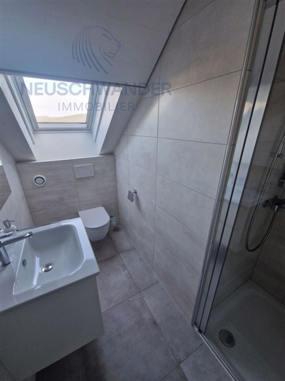 Brandneu und geräumig selten auf dem Markt - Bild 13