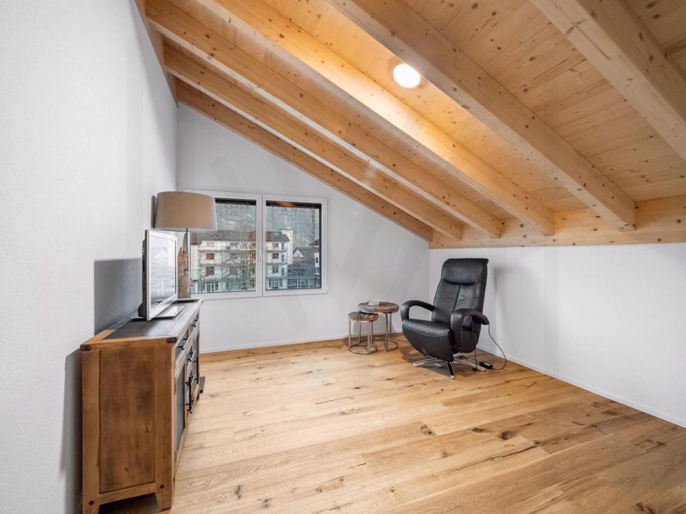 Duplex 5.5 Zimmer von Ausnahme in Attika im Herzen des Dorfes Broc! - Bild 2