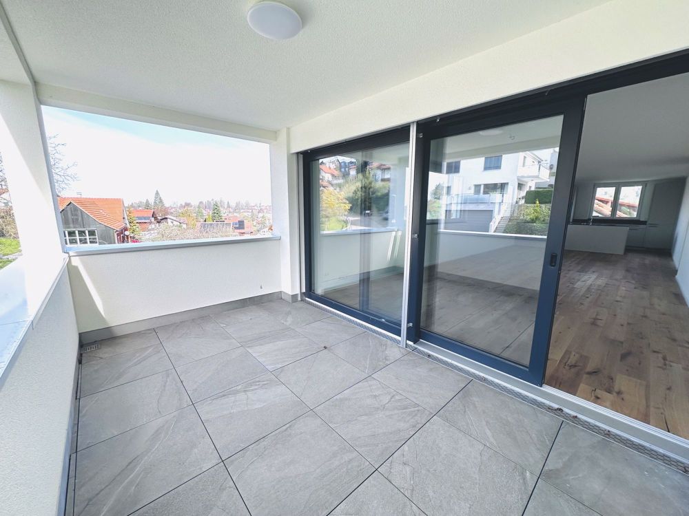 Einzigartige Gelegenheit: Stilvolle 4.5-Zimmer-Wohnung am Dorfrand von Heiden AR - Balkon