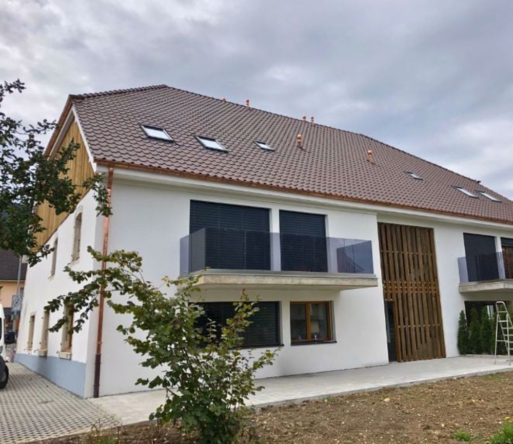 Renoviertes und vollständig vermietetes Mietshaus - Bild 1