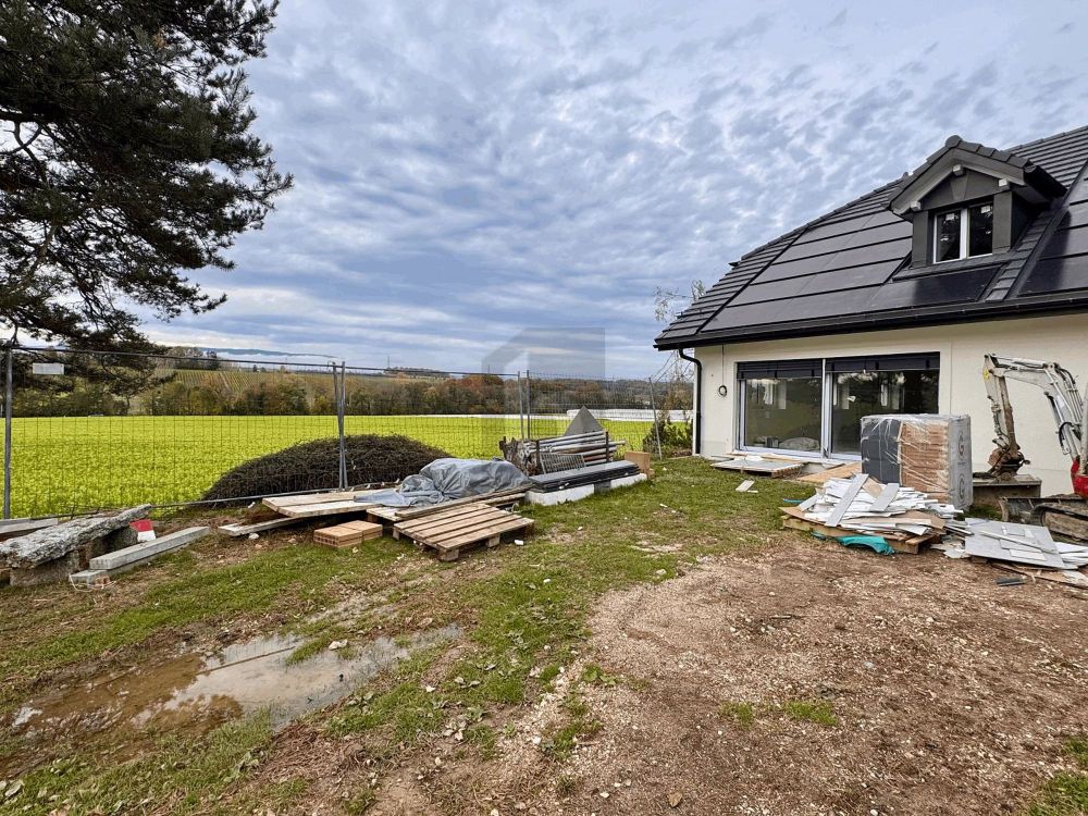 RUHIGE GEGEND MIT GARTEN - Bild 2