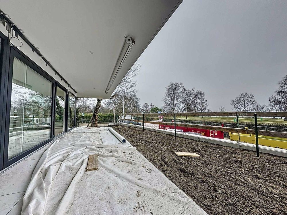 Exceptionnel 5.5 pièces au rez-de-chausée avec terrasse et jardin privatif vue lac - Bild 5