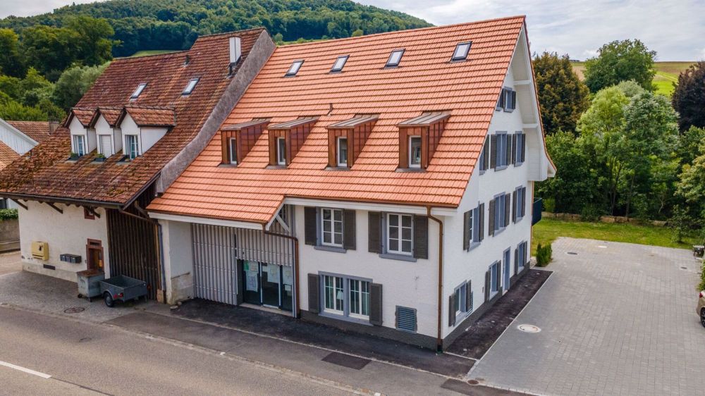 4.5-Zimmer Wohnung im 1. Obergeschoss, 122 m² Wohnfläche + Balkon zur Gartenseite mit Sicht auf die Ergolz - Bild 2