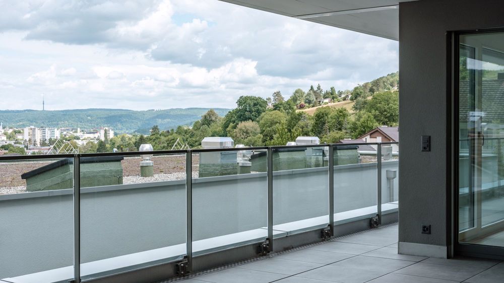 Topmoderne 4½-Zimmerwohnung mit grosser Terrasse - Bild 9
