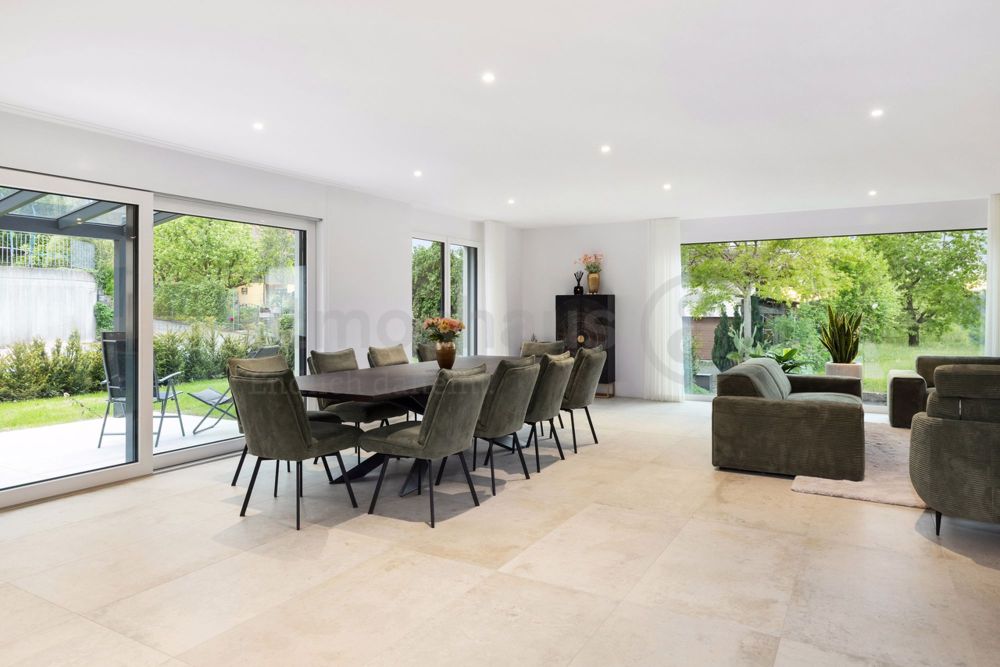 Neubau: 6.5-Zi.-Haus mit Attika, Garten & Top-Lage bei Rheinfall - Bild 2