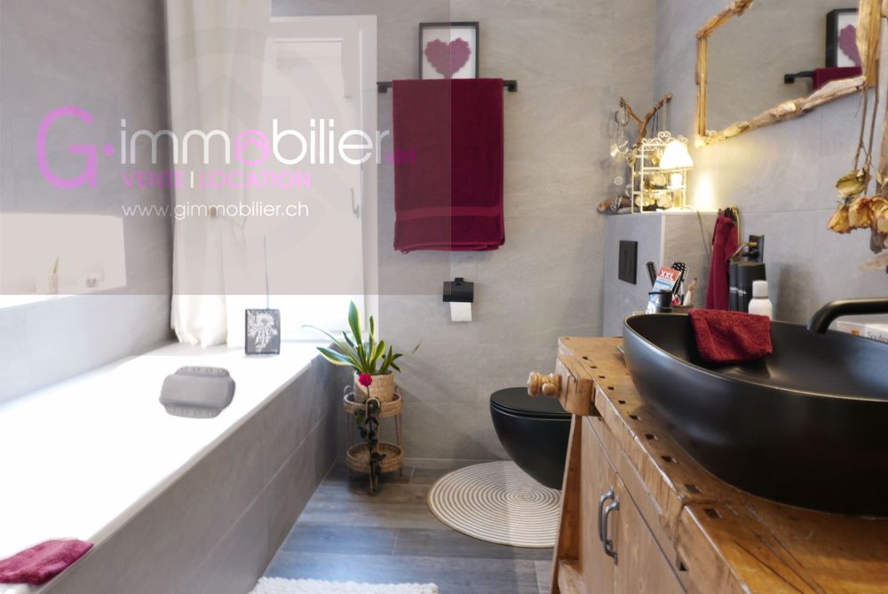 À vendre - Villa moderne et élégante de 5.5 pièces - Monthey- Choëx - salle de douche + bains