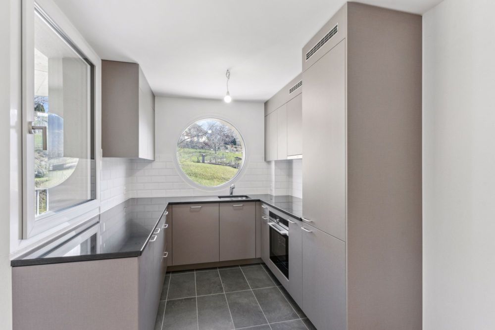 Magnifique appartement neuf au 2ème étage d'une petite PPE - Cuisine / Küche / Kitchen