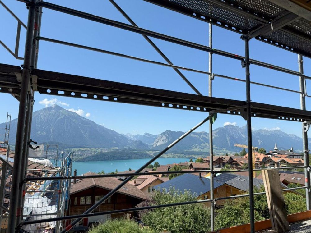 der Innenausbau und die attraktive Aussicht warten - Bild 12