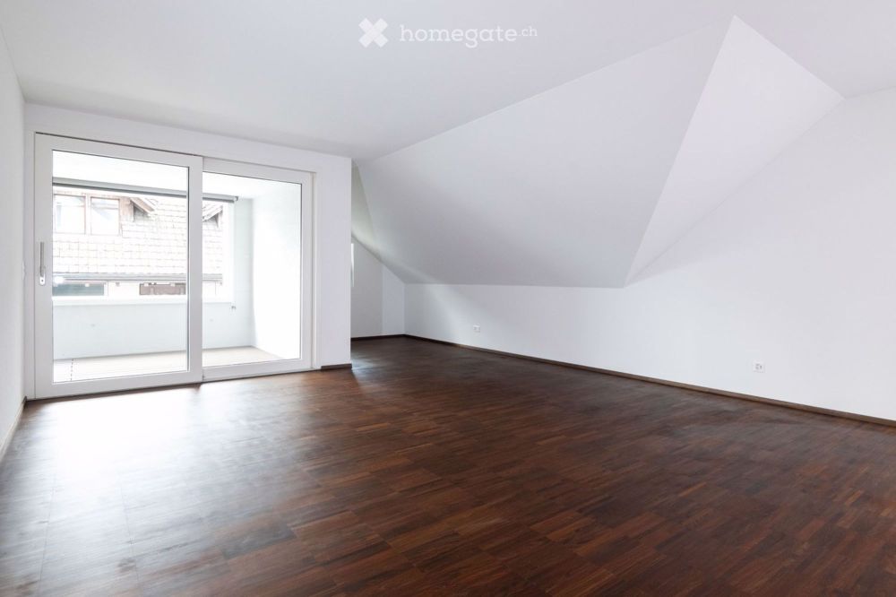 Moderne 4.5-Zimmer-Wohnung in Neubau mit Balkon und Aufzug - Bild 2