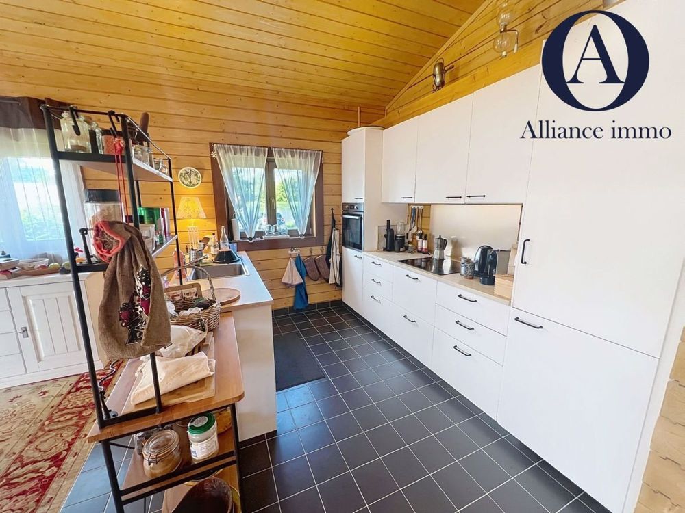 Ein kleines Paradies - Massivholzhaus mit 3.5 Zimmern, 120 m², nur 50 Meter vom Neuenburgersee entfernt (Cheyres) - Bild 8