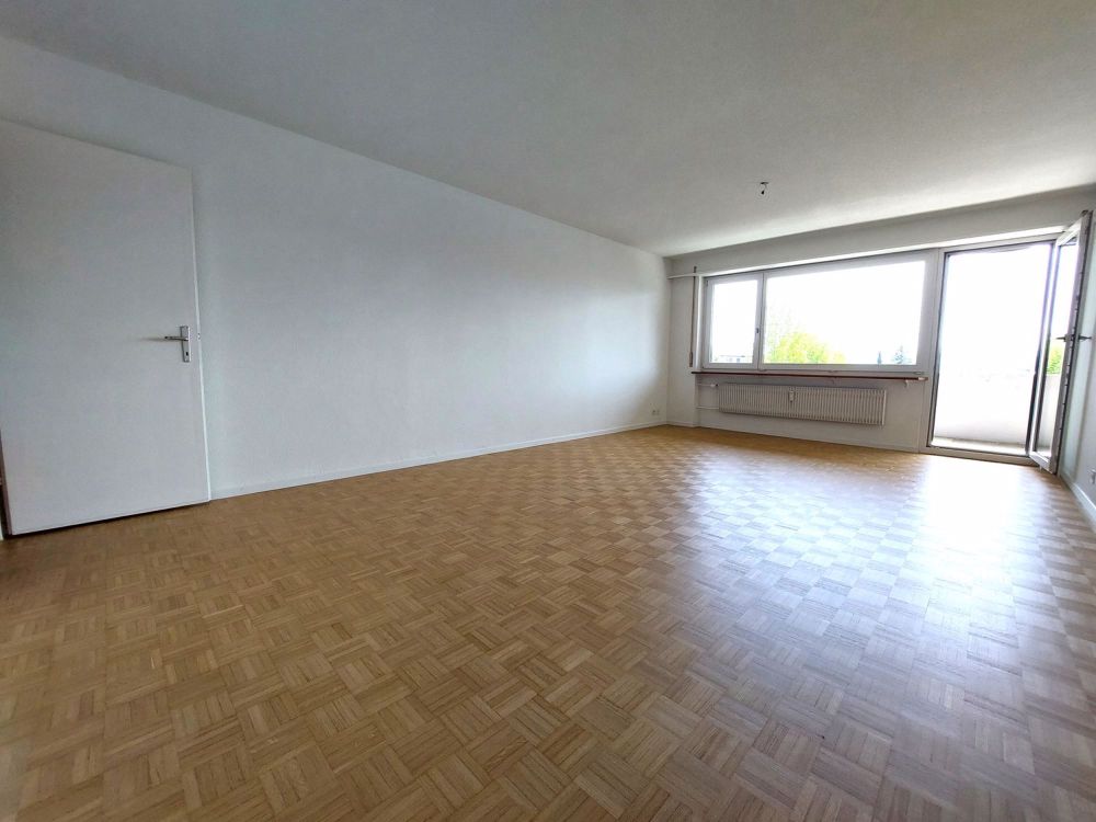 frisch sanierte 4-Zimmer-Wohnung mit sonnigem Südbalkon - Bild 1