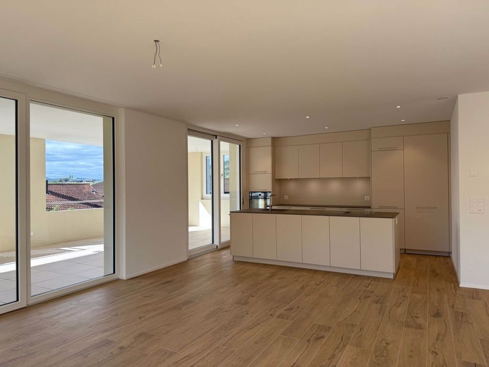 Bezugsbereite und grosszügige Eigentumswohnung - Küche