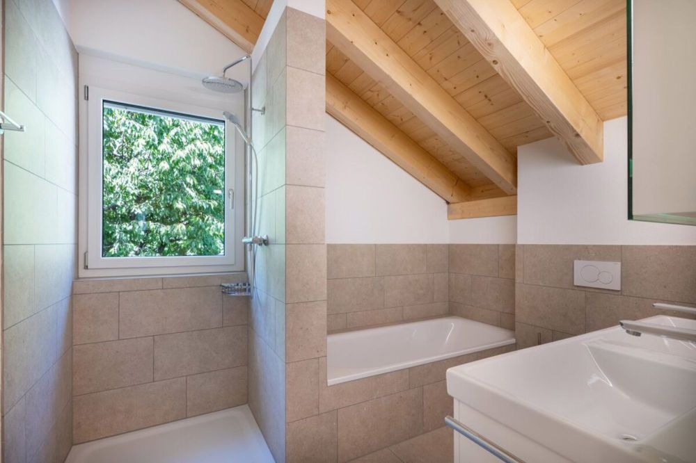 Neubau 4.5-Zimmer-Einfamilienhaus mit viel Platz, grosser Terrasse und Studio in Rothenbrunnen - Bild 7