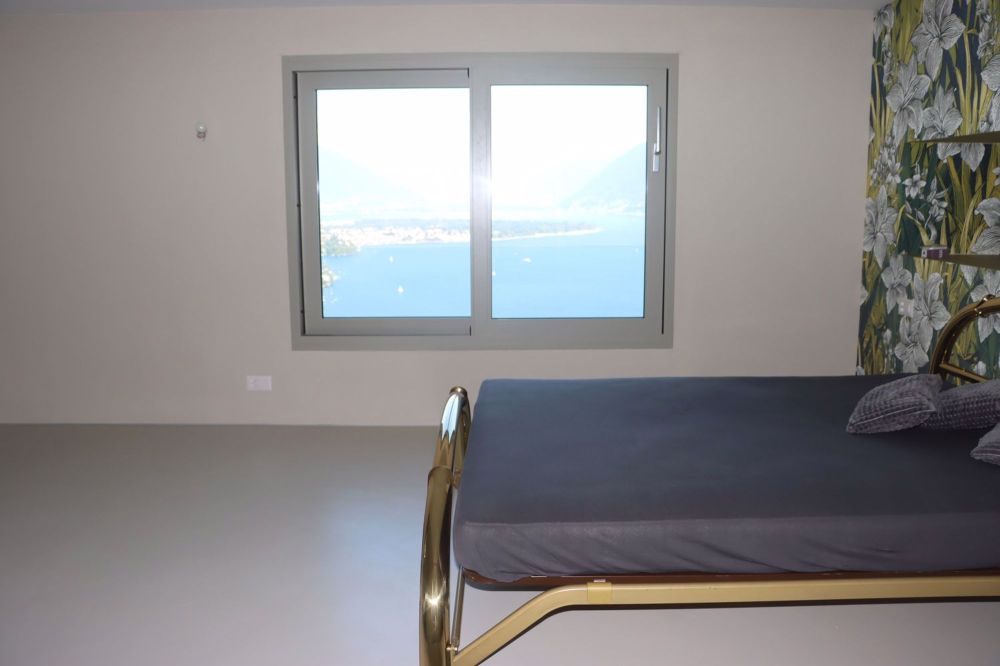 Prestigiosa Villetta con vista spettacolare, Attraktive Villetta, zus. Wohnung, Garagen - Bild 10