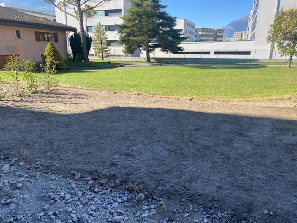 Zu verkaufen – Neuwertiges 2.5-Zimmer-Apartment im Erdgeschoss (Terrasse und Garten) – Sion (VS) - Bild 3