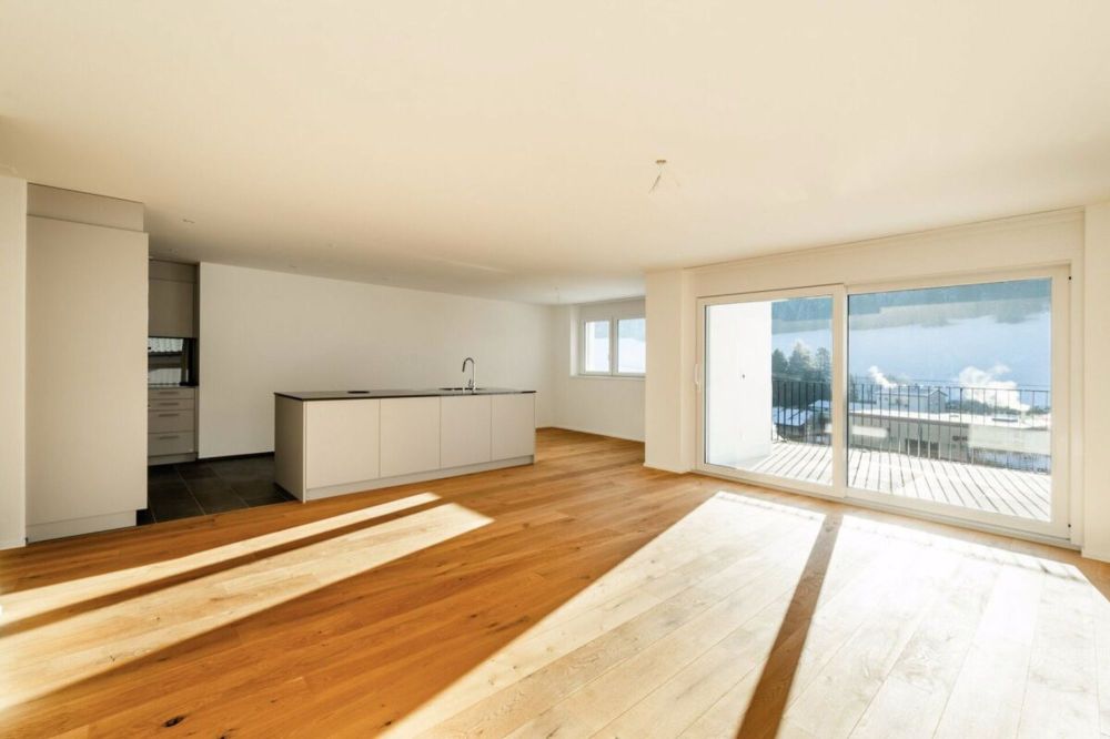 Neue 4.5-Zimmer-Wohnung mit Balkon - Bild 2