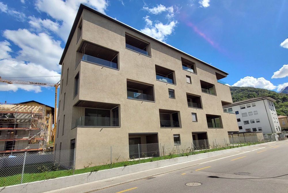 Appartamento 4.5 locali, posizione comodissima - Bild 1