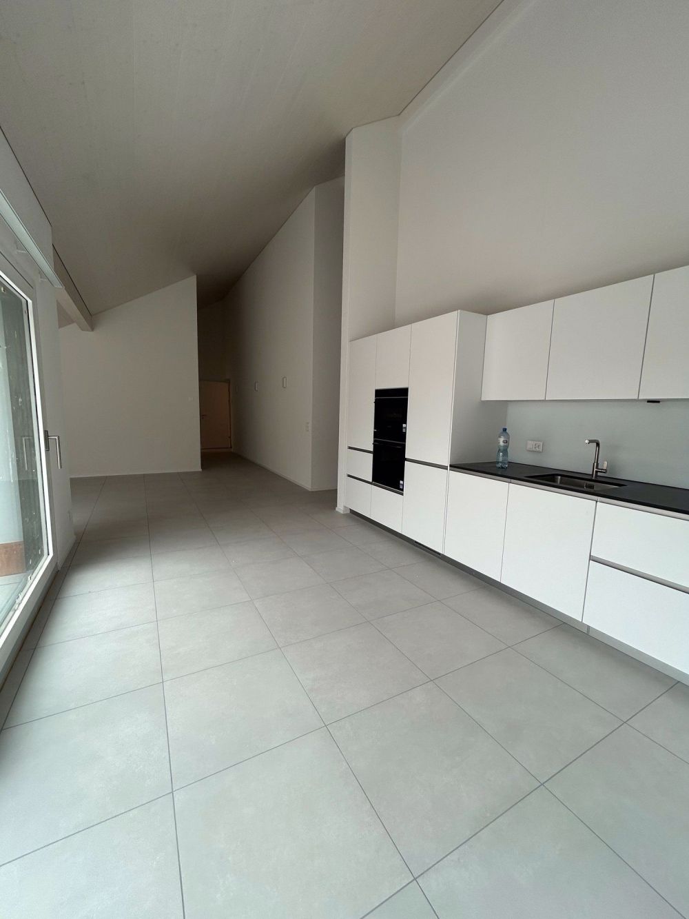 ERSTVERMIETUNG: Traumhafte Dachwohnungen im ruhigen, ländlich geprägten Thierachern bei Thun - Bild 6