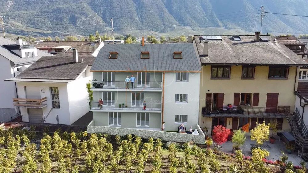 Selten - Prächtiges Dachgeschoss mit 98 m2, Wohnzimmer-Kathedrale + Terrasse - Bild 8