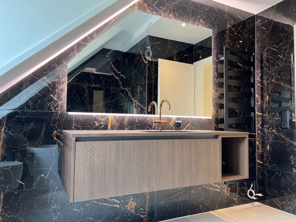 Extravagante Dachwohnung mit Galerie - Bild 12