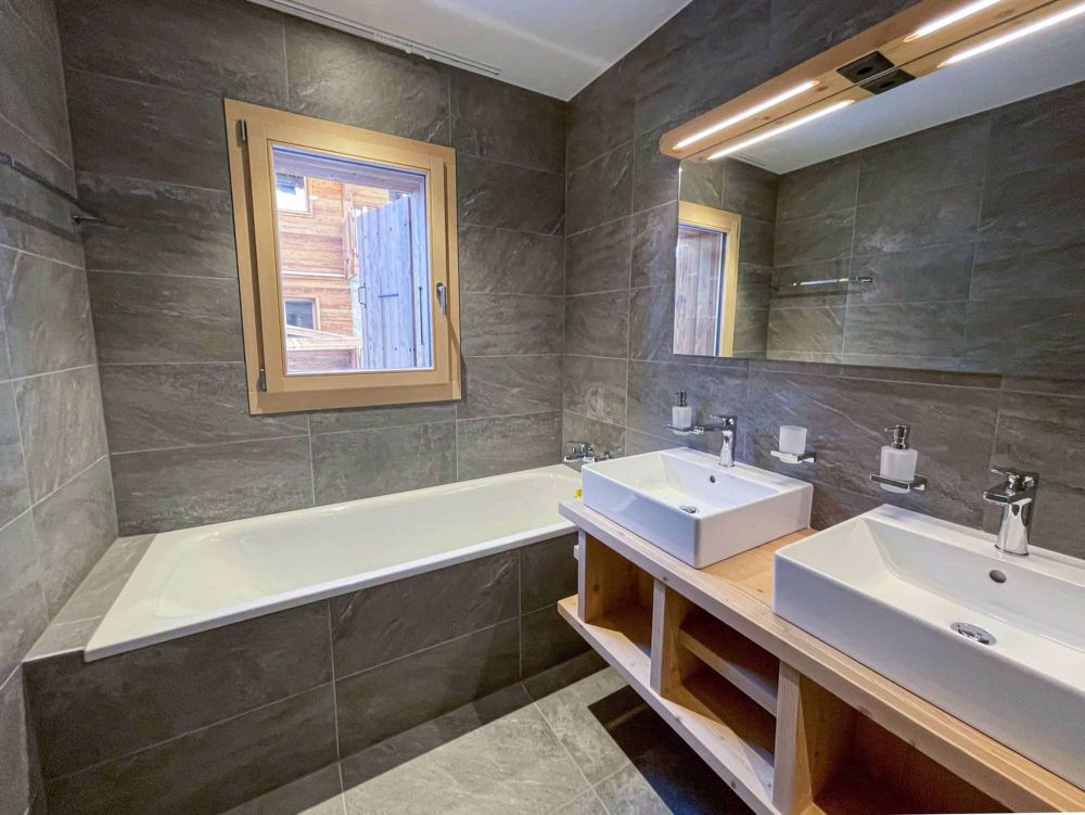 Appartement avec services hôteliers ski-in ski-out - DBR_SdB_compressed.jpg